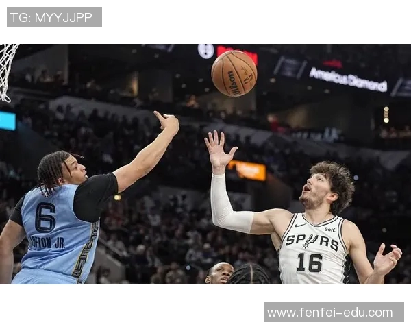 指挥官助马刺击败灰熊，重返季后赛赛场